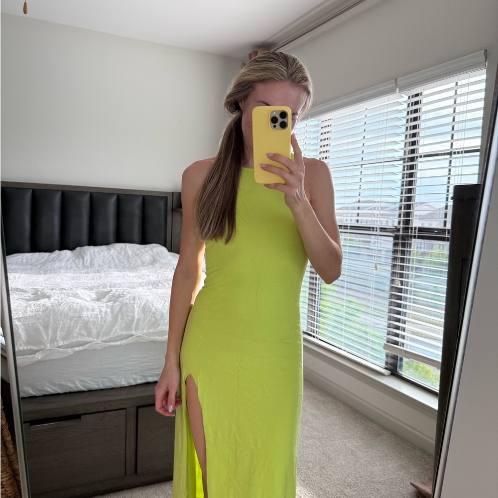 Elegant Lime Green Sleeveless Dress